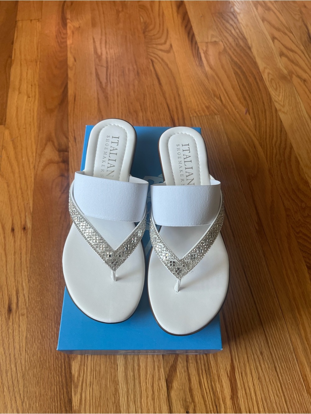 Italian Shoemakers White Crystal V-strap Thong Sandals new in box